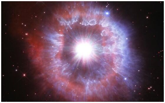 Teleskop Hubble Tangkap Penampakan Bintang Biru Raksasa 055c5