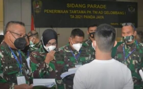 Sidang Parade Penerimaan TNI 4d61b