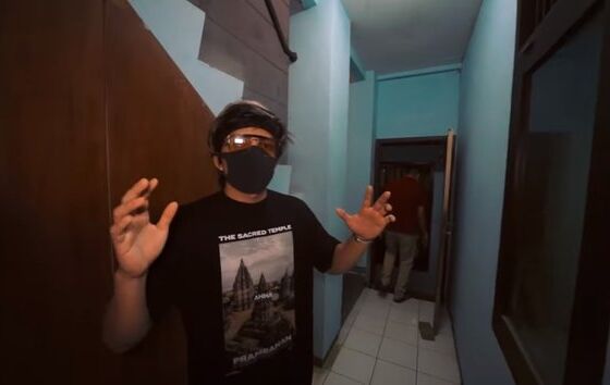 Bagian Dalam Kontrakan Tukul Arwana 81e49