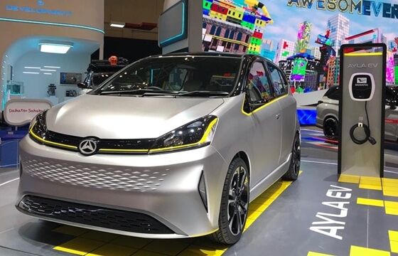 Mobil Listrik Toyota 70b15