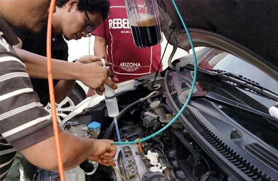 Gurah Mesin Mobil Cairan Gurah Mobil C1984