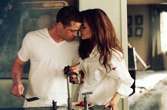 Brad Pitt Dan Angelina Jolie Dalam Mr And Mrs Smith E4546