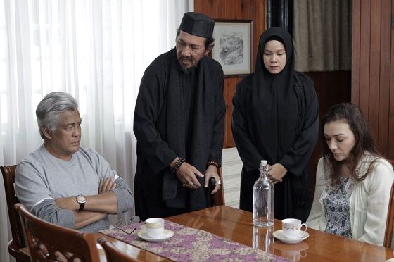 Tok Haji Ahli Ruqyah Dalam Film Penunggang Agama 29da5