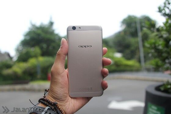 Review Oppo F1s 17