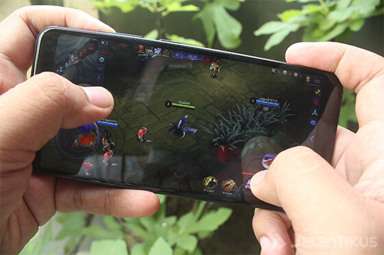 Asus Zenfone Max Plus M1 Game 9cc13