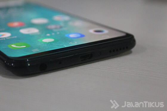 Desain Vivo V9 6gb Tampak Bawah 4ea48