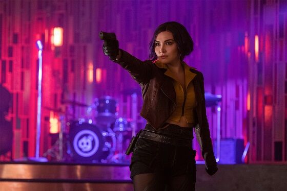 Danielle Pineda Sebagai Faye Valentine 9aeb6