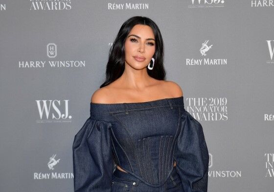 Aktor Jadi Penyanyi Kim Kardashian 28c7a