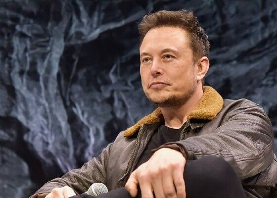 Elon Musk 7c23d