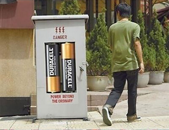 Iklan Menakjubkan Di Tempat Umum 06