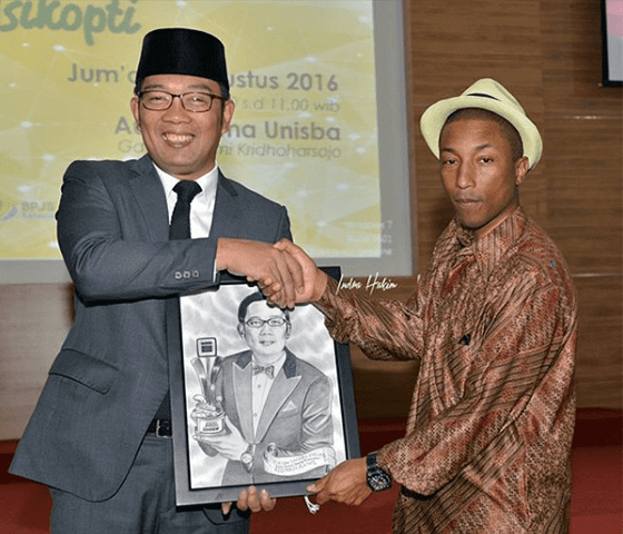 Foto Photoshop Artis Indonesia Luar Negeri 4