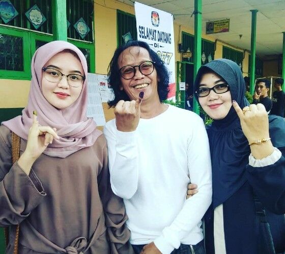 Tia Septiana Putri Mandra C8dfc