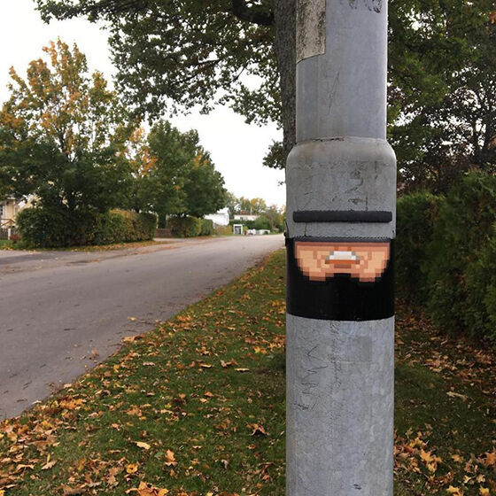 Aksi Vandalisme Pixel Art 15