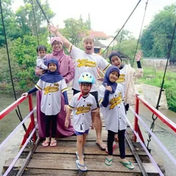Rakana Hakim Dan Raina Hakim Cef2f