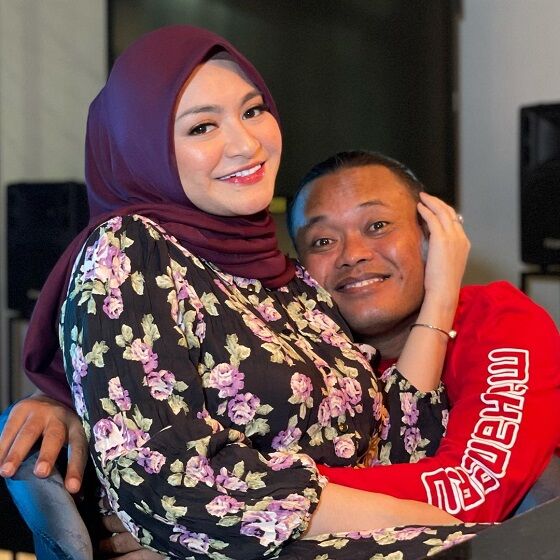 Sule Dan Natalie Holscher B2112