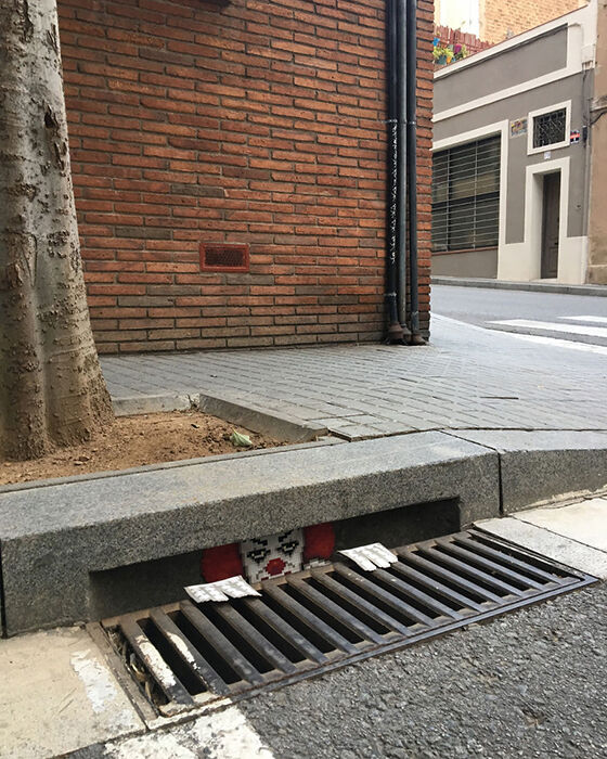 Aksi Vandalisme Pixel Art 12