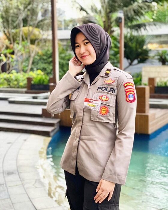 Polwan A835b