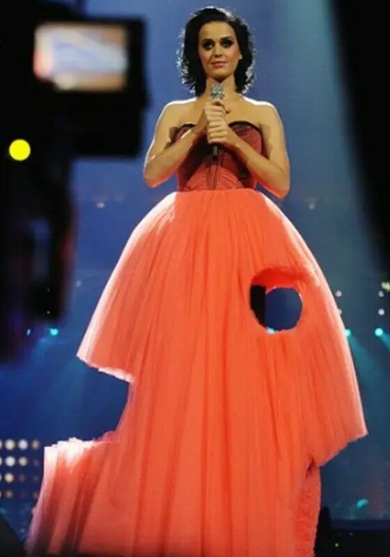 Gaun Setengah Gaib Katy Perry 4620b