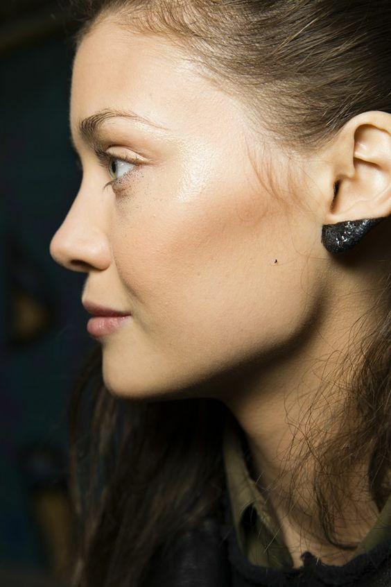 Ear Makeup 2