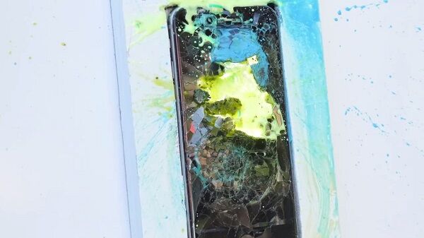 Iphone 6s Ditembak Paint Ball 1