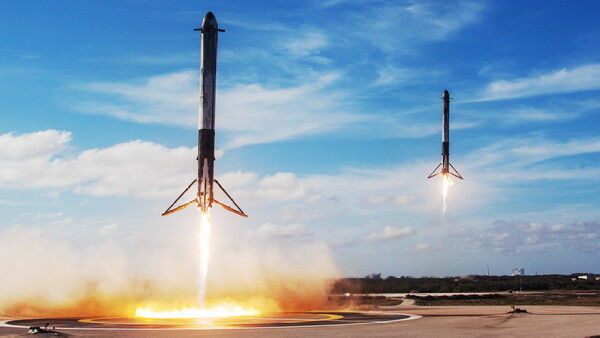 SpaceX Falcon Heavy Picsay 8e741