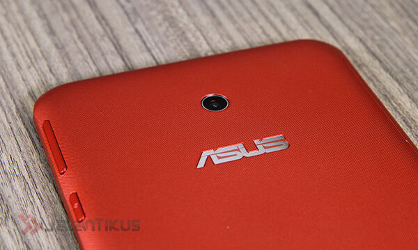 Asus Fonepad7 Belakang
