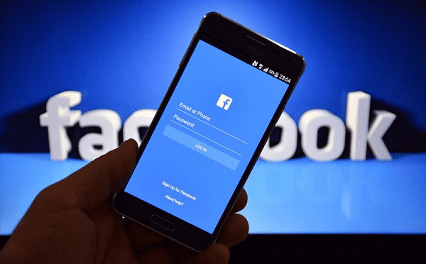 Facebook F323c