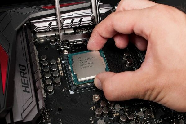 Foto Thetechbuyerguru Salahrakitkaya1