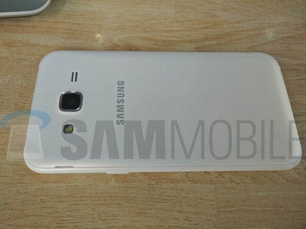 Foto Bocoran Spesifikasi Samsung Galaxy J5 6
