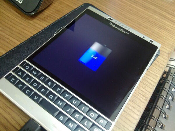 Blackberry Passport Silver Edition Android 2