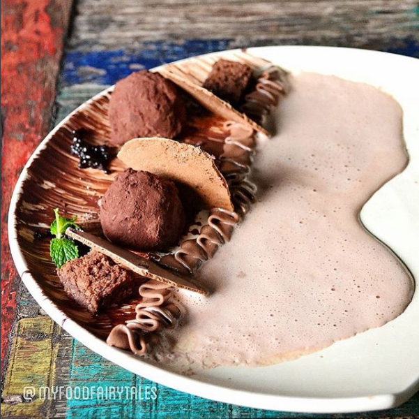 Teman Makan Paling Romantis 7