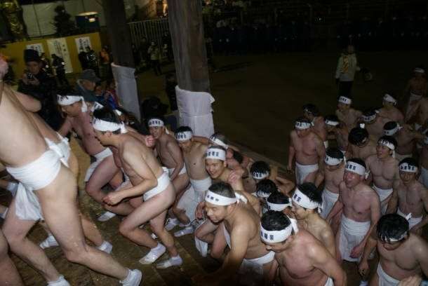 Hadaka Matsuri 610x408 Picsay 1c37f