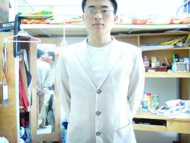 Kaca Mata Dan Baju Sudah Oke Celananya