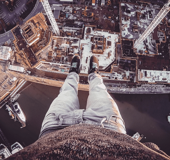 Foto Selfie Ekstem Menantang Maut 9