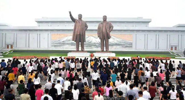 Memuja Supreme Leader Di Korea Utara 2ed01