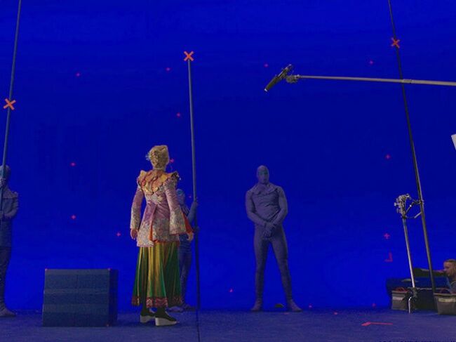 Alice Through The Looking Glass 3