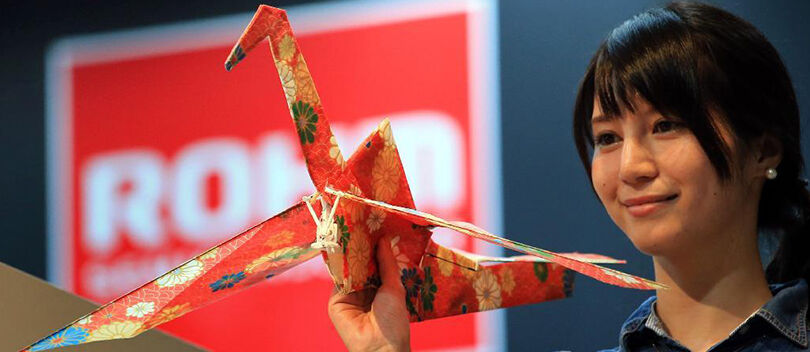 ORIZURU, Bangau Hasil Origami Ini Bisa Terbang Loh!