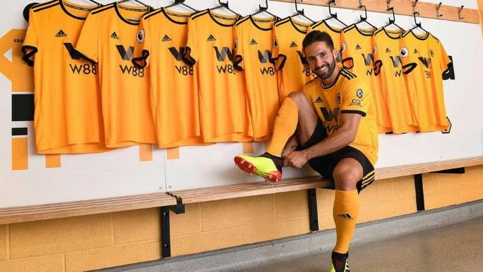 Situs Game Online Dunia W88 Resmi Jadi Sponsor Jersey Wolverhampton 4 A6611