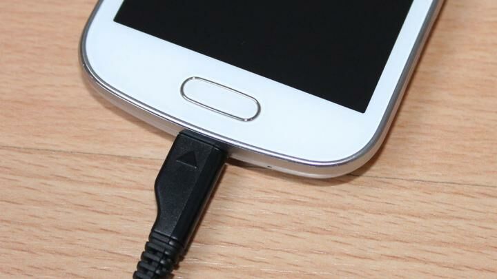 Cara Mengecek Kecepatan Pengisian Baterai Android Jalantikus