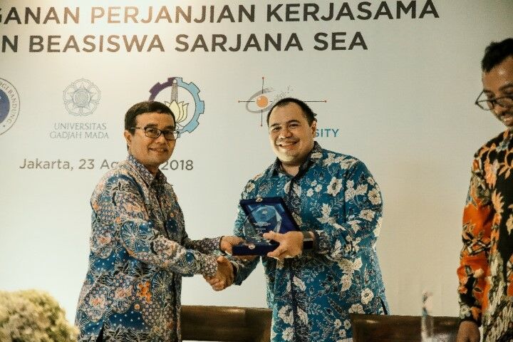 Keuntungan Beasiswa Sea 4 Eebc4
