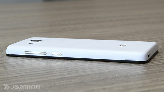 Xiaomi Redmi 2 03