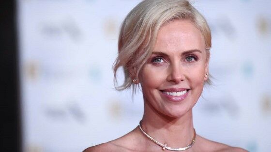 Artis Hollywood Paling Galak Charlize Theron 017fc