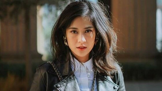 Dian Sastrowardoyo 130b1