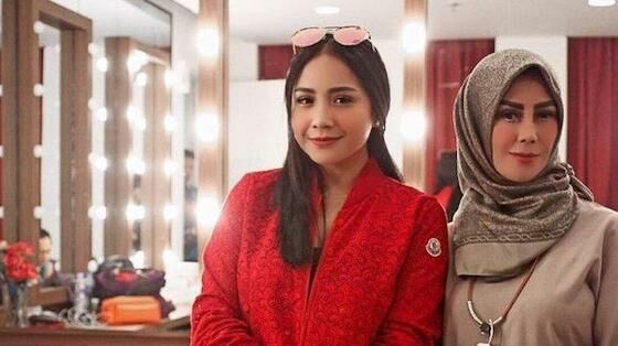 Nagita Slavina Artis Yang Dekat Dengan Mertua 8400f