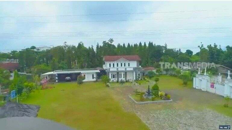 Rumah Irene Sukandar Aa825
