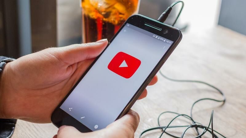 Smartphoneyoutube02thumb800