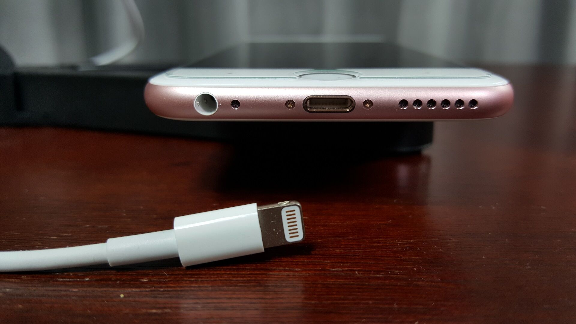 Lightning Connector Cable Vs Usb Type C 3