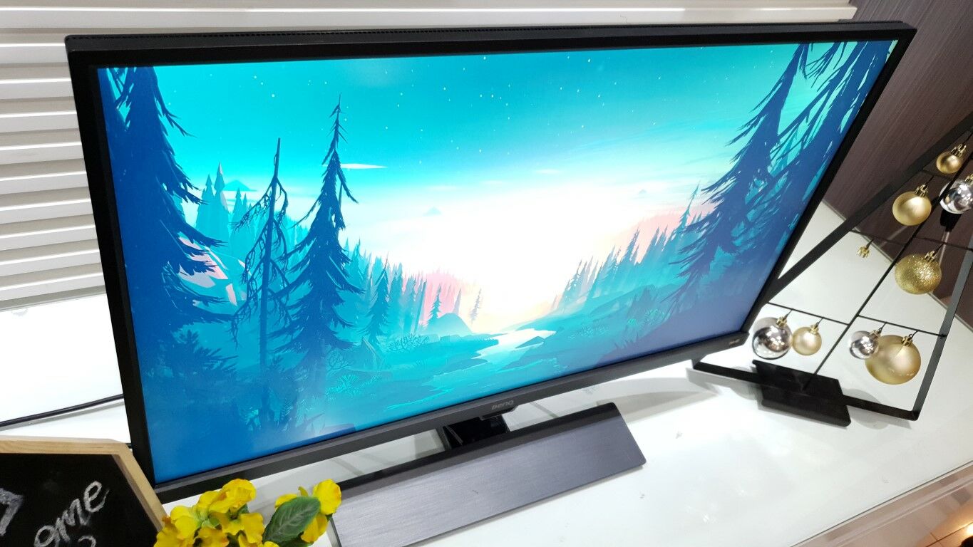 BenQ EW3270U 4K Gaming Monitor 2 F1702