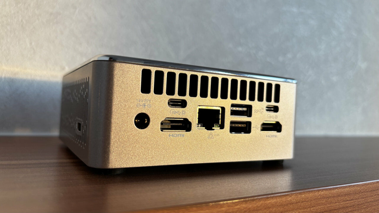 Geekom A5 Port 13527