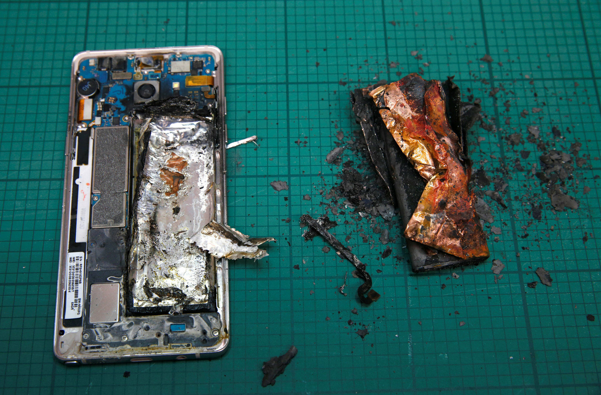 Alasan Note 7 Meledak 1